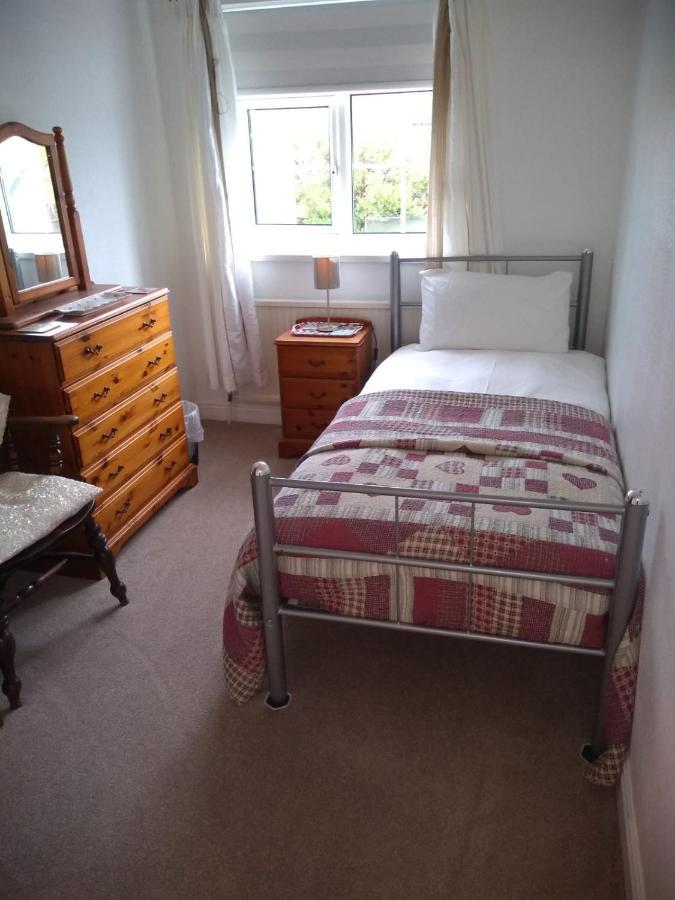 Smitten House 4 Bedroom Рил Екстериор снимка