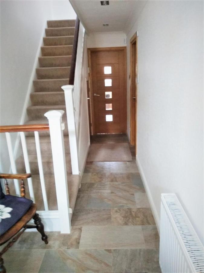 Smitten House 4 Bedroom Рил Екстериор снимка